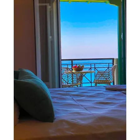 Sunset Premium 4 Lefkáda